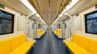 Delhi Metro Viral Video: Two Men Fight Brutally Over Push And Shove Leaving Internet Disappointed Yet Again